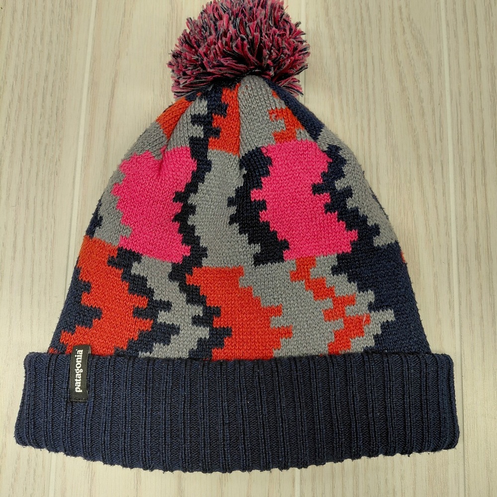 Patagonia Hat Cap Powder Town Beanie Womens Knit Pom Geometric Blue Warm Winter